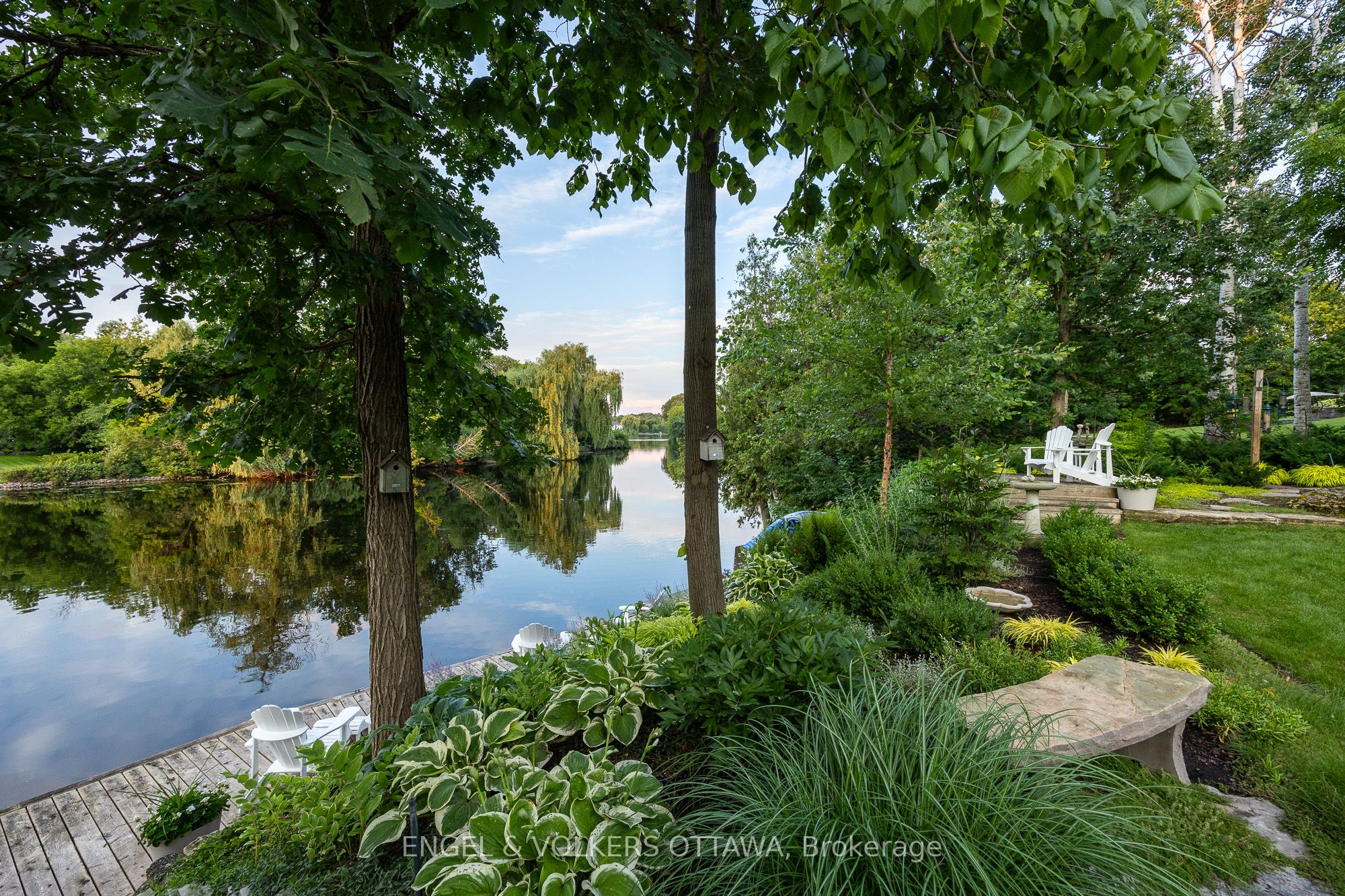 5651 HERWIG Place, Manotick - Kars - Rideau Twp and Area 8004 - Manotick South to Roger Stevens