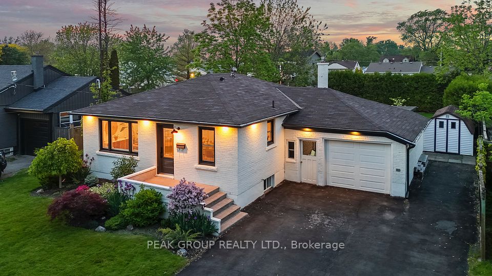 52 Maple Park Drive, Welland, ON L3C 3X6
