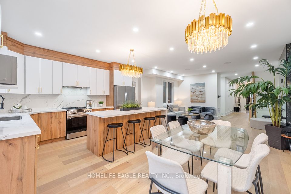 109B Heale Avenue, Toronto, ON M1N 3Y2