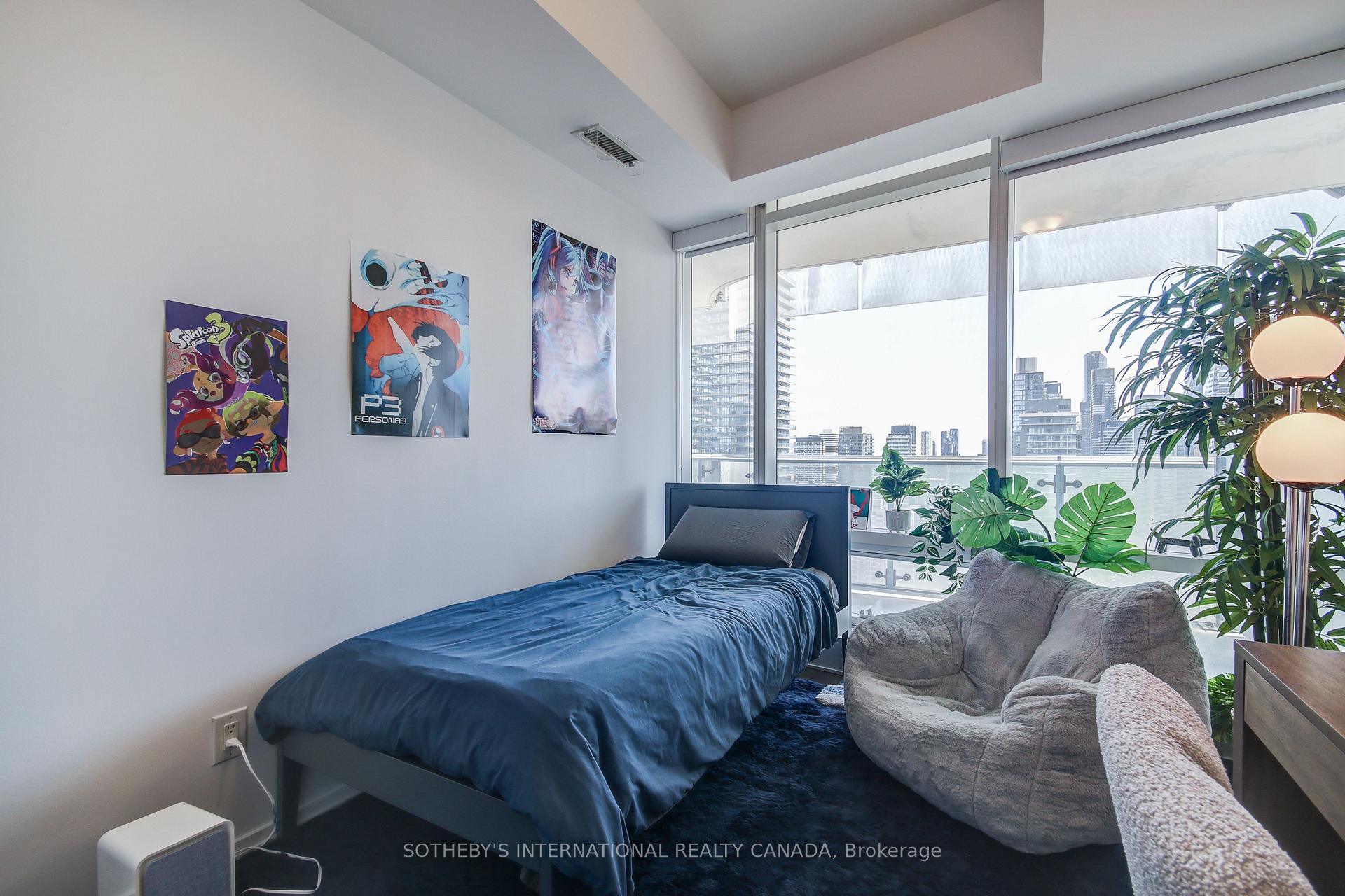 2 Bedrooms Condo at 1 Bloor, Toronto For sale