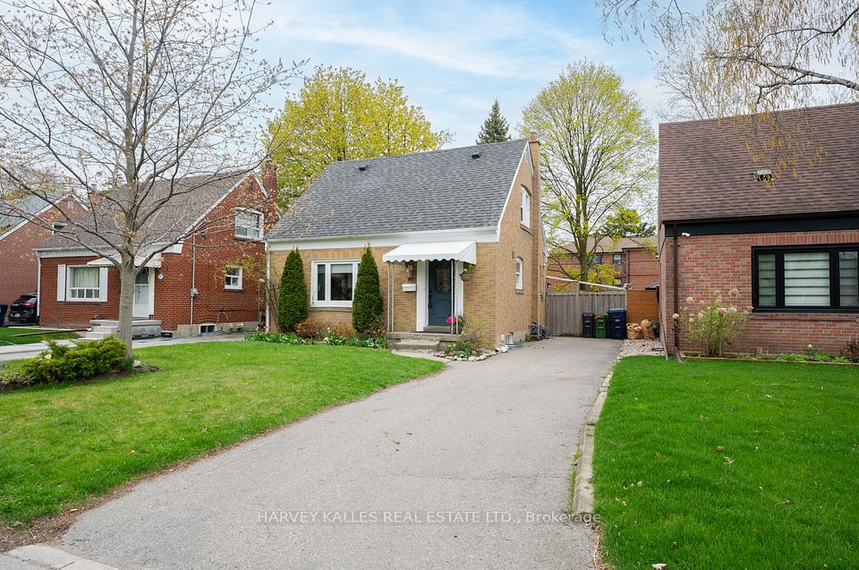 89 Charleswood