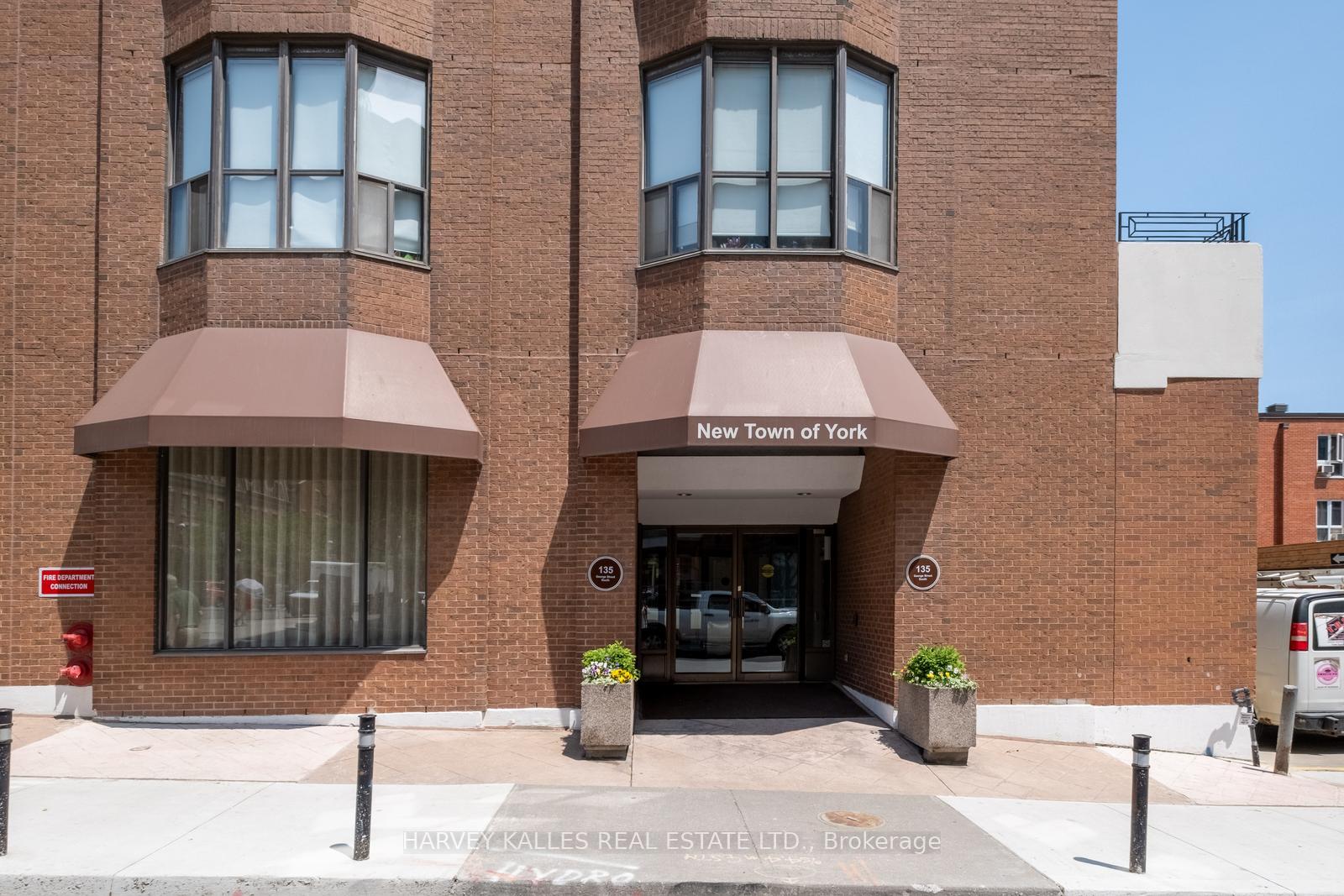 2 Bedrooms Condo at 135 George, Toronto For sale