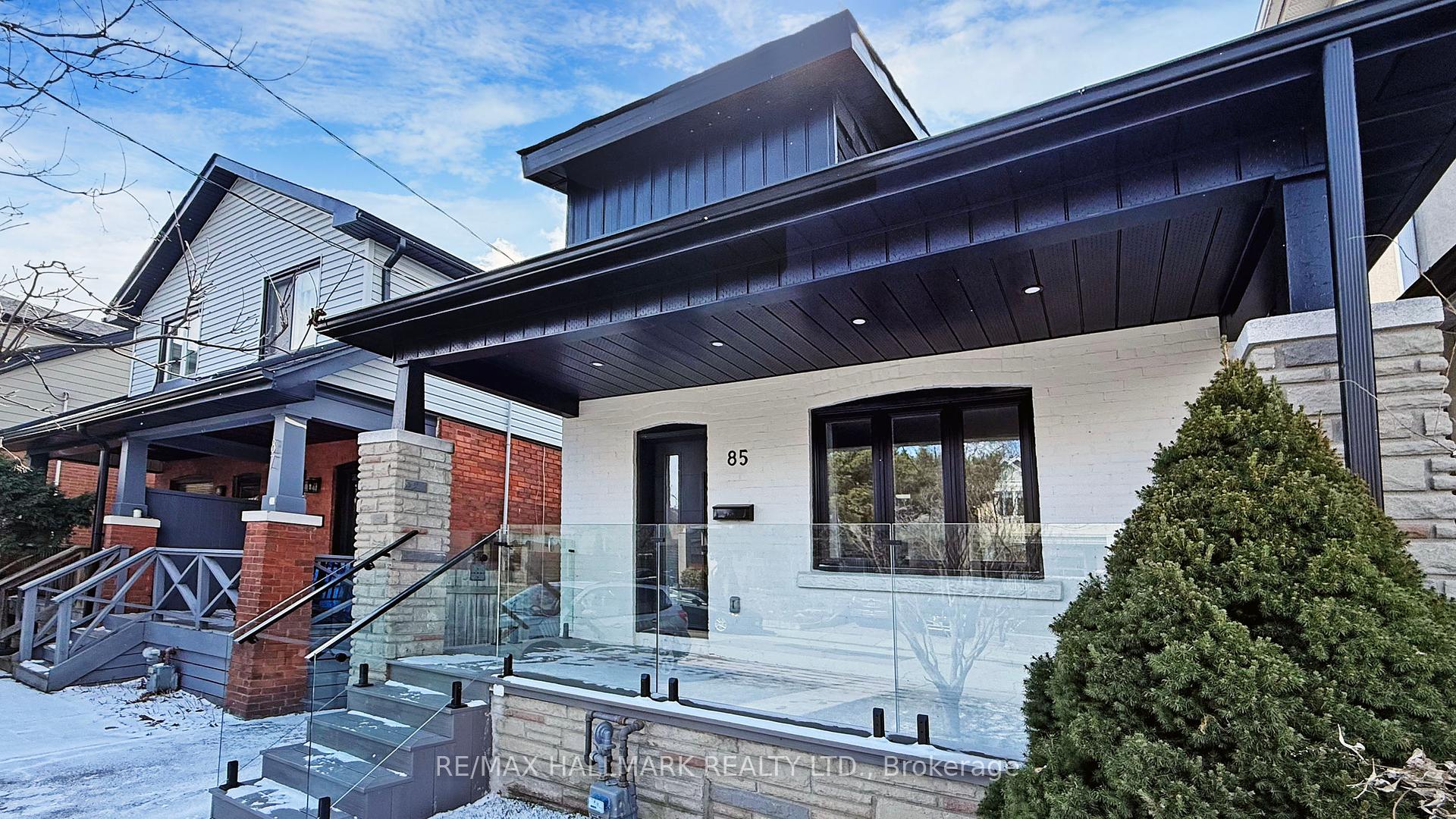 85 Springdale Boulevard, Toronto, ON M4J 1W6