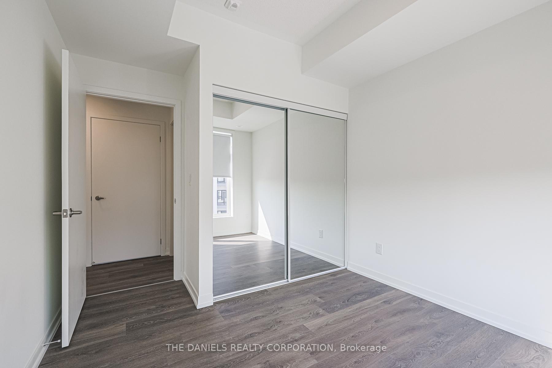 2 Bedrooms Condo at 135 Canon Jackson,  Toronto For sale