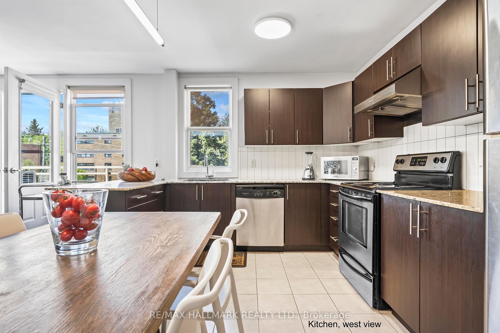 2 Bedrooms Co-op at 2603 Bathurst, Toronto For sale