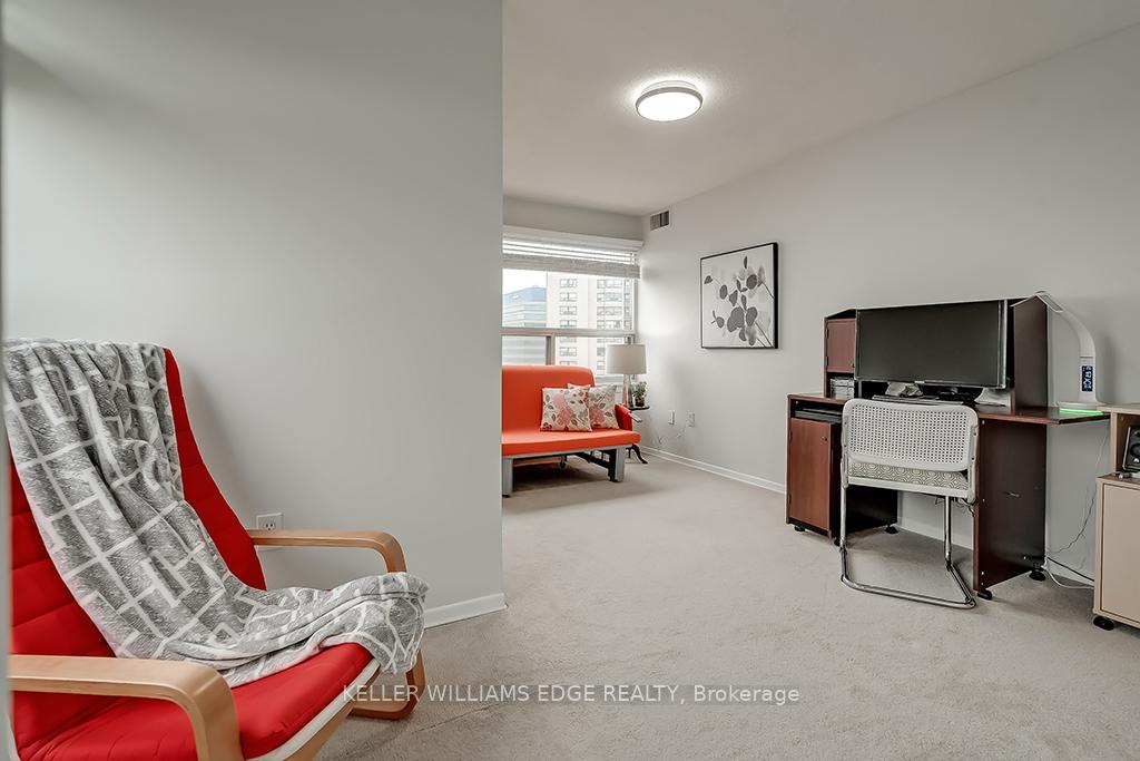 3 Bedrooms Condo at 475 The West Mall,  Toronto For sale