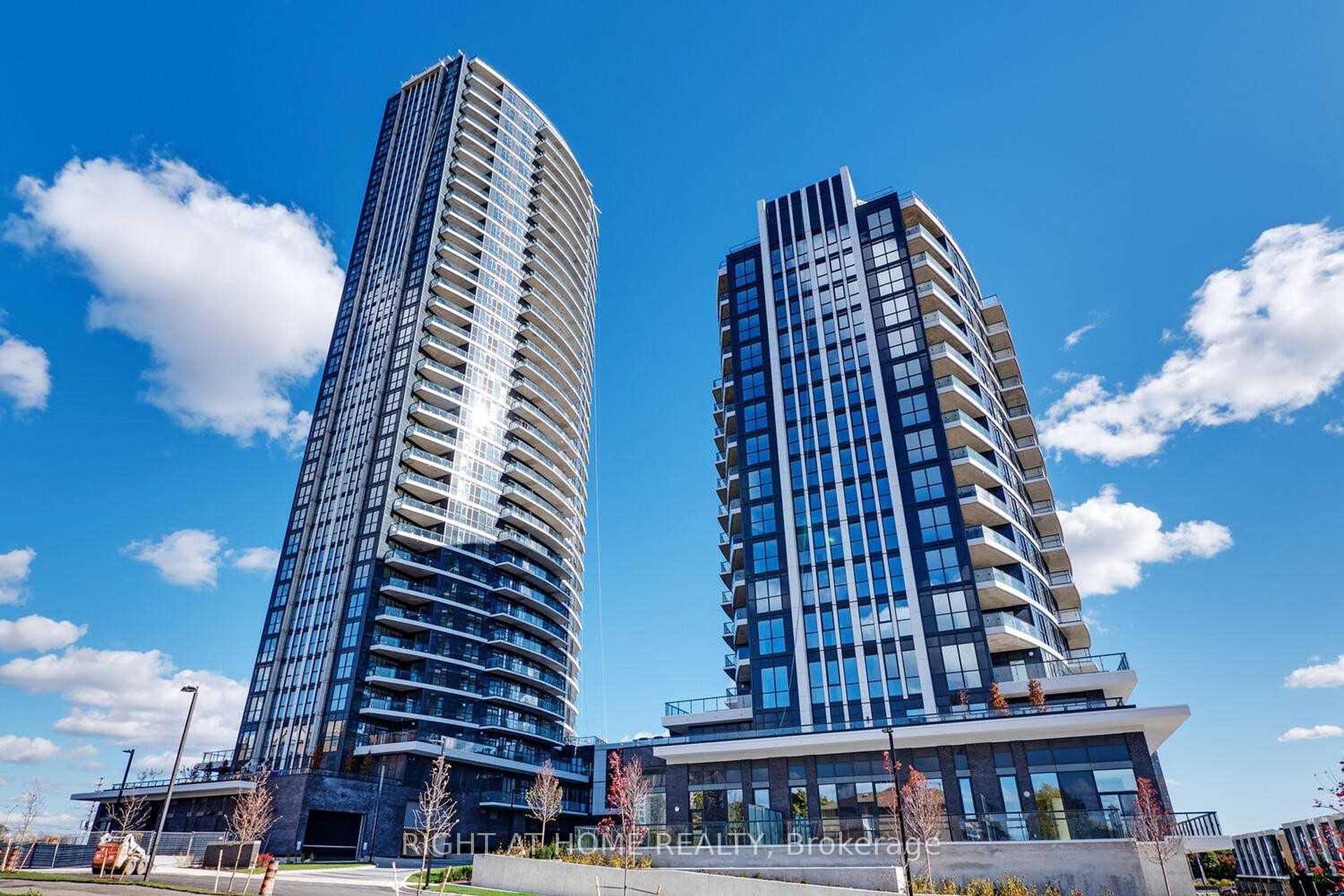 1 Bedroom Condo at 35 WATERGARDEN, Mississauga For sale
