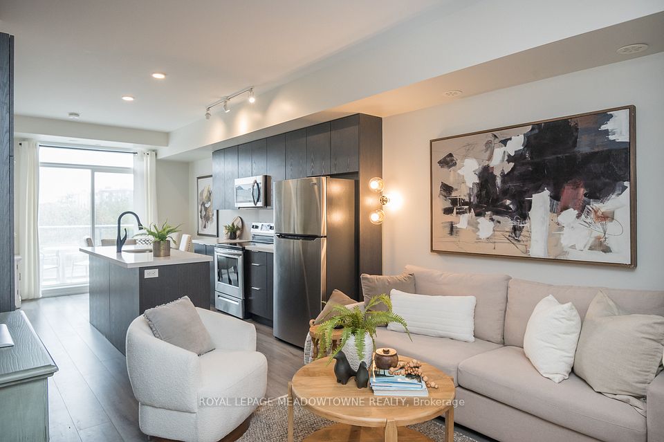 Property at #204 - 3058 Sixth Line, Oakville, ON L6M 1P8