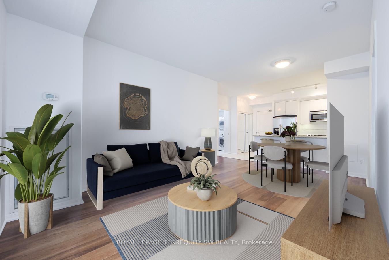 3 Bedrooms Condo at 628 Fleet, Toronto For sale