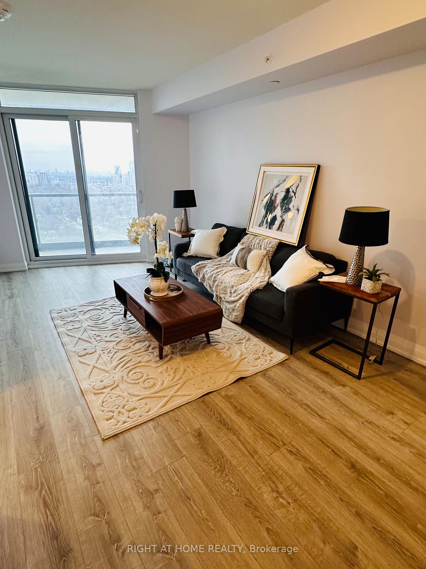2 Bedrooms Condo at 30 GIBBS, Toronto For sale