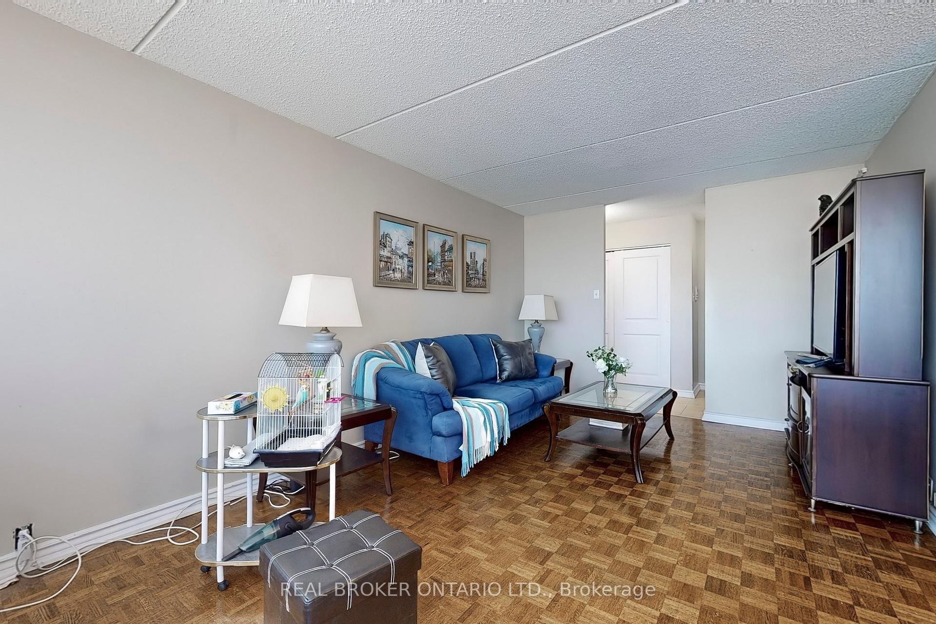 1 Bedroom Condo at 2 GLAMORGAN, Toronto For sale