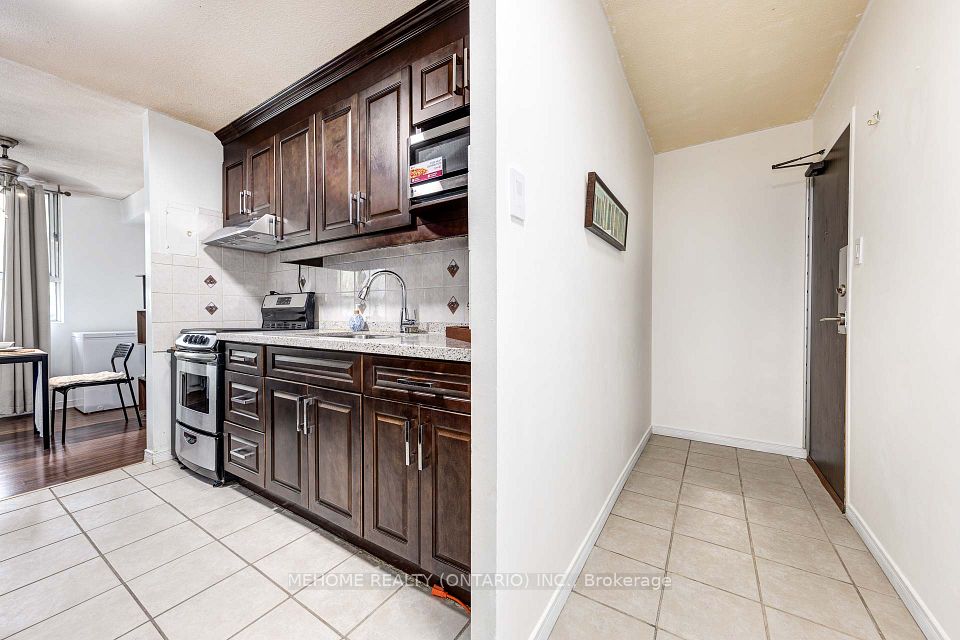 #207 - 1950 Kennedy Road, Toronto, ON M1P 4S9
