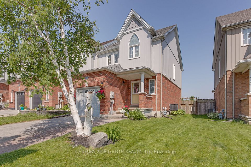 1192 Booth Avenue