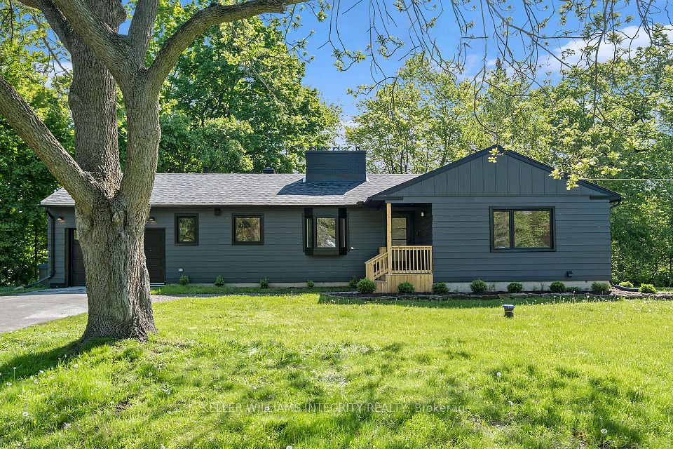 17 Lockview