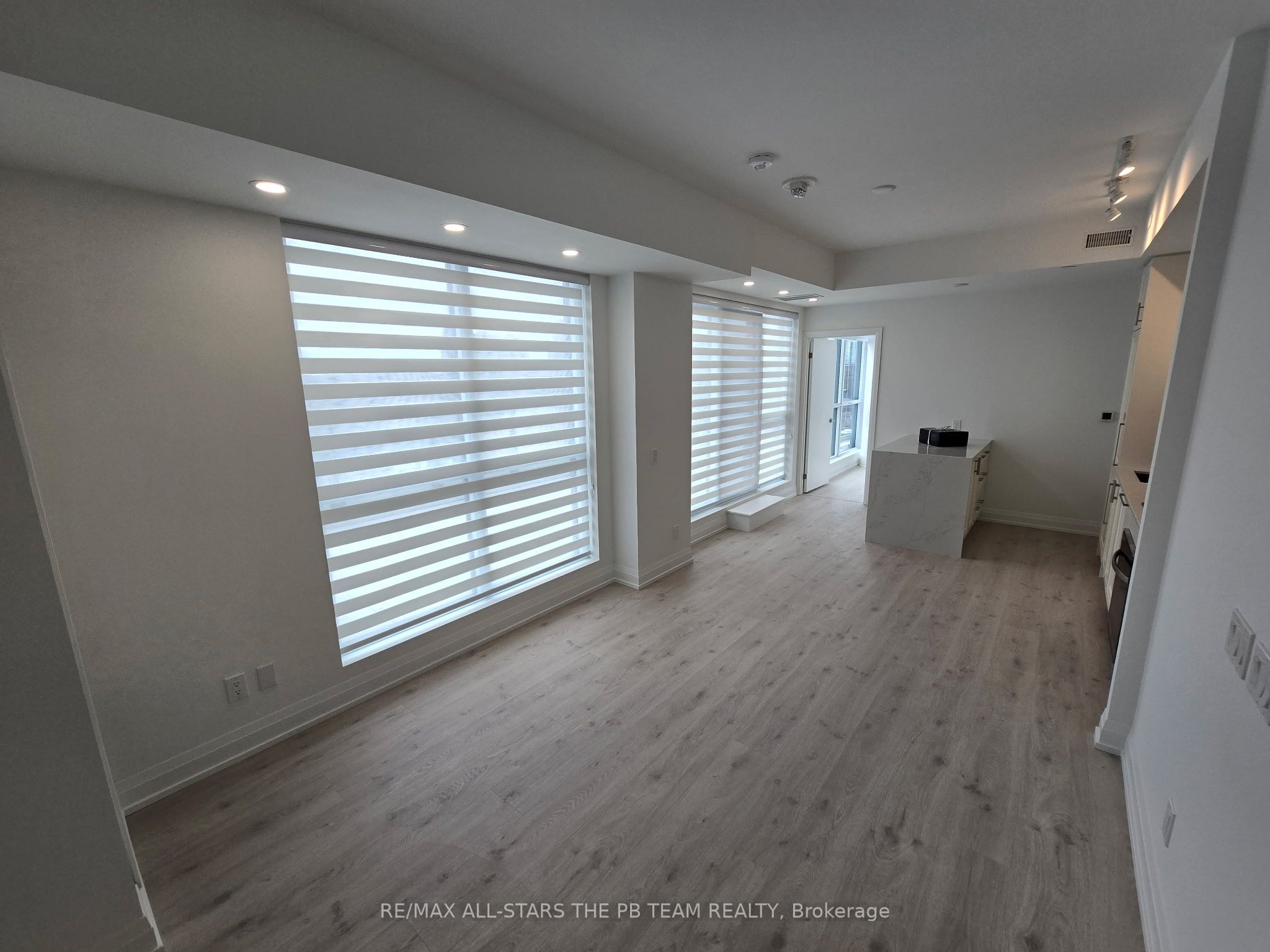181 Sheppard Avenue E, #615