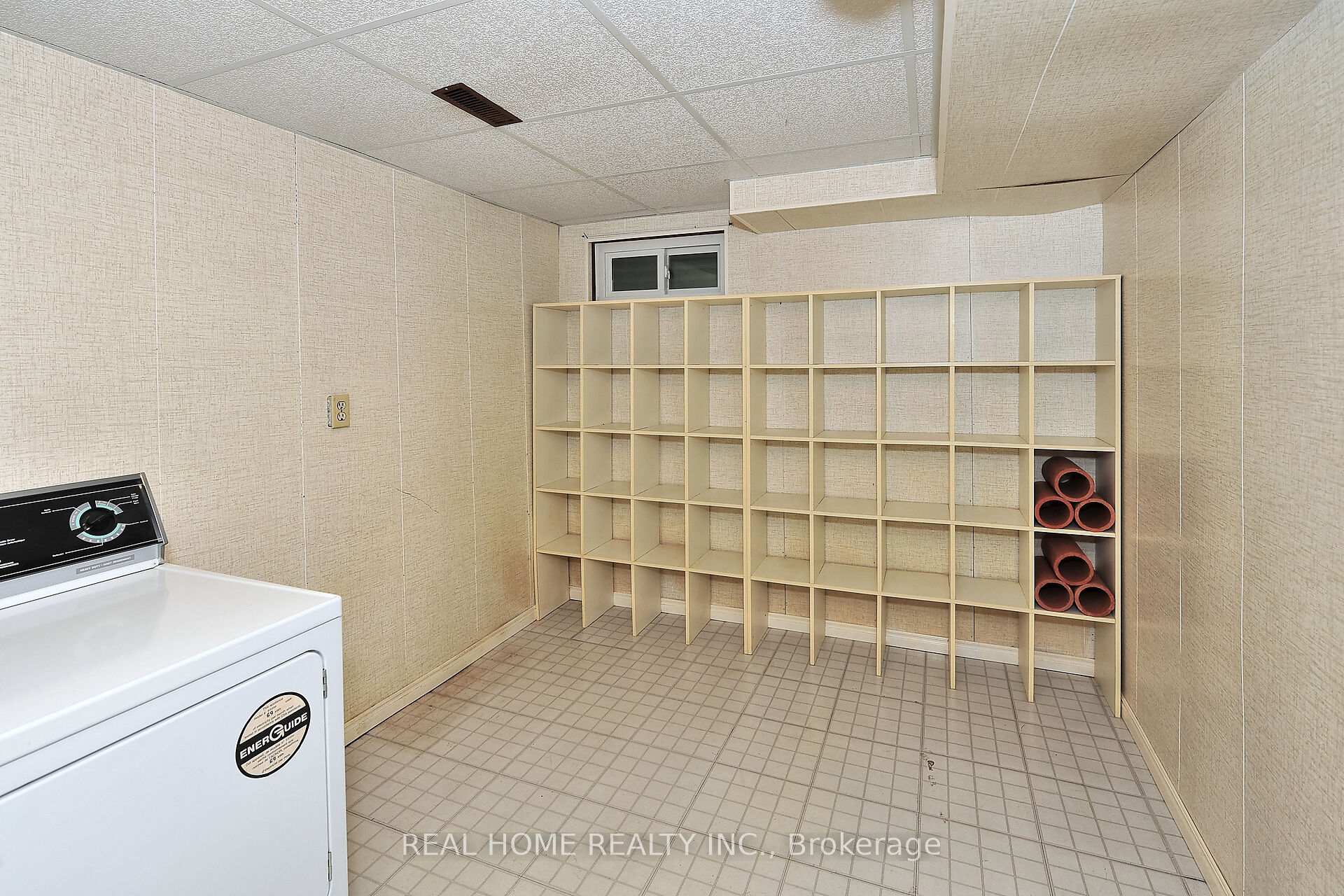 2 Bedrooms Condo at 10 Farina Mill,  Toronto For sale