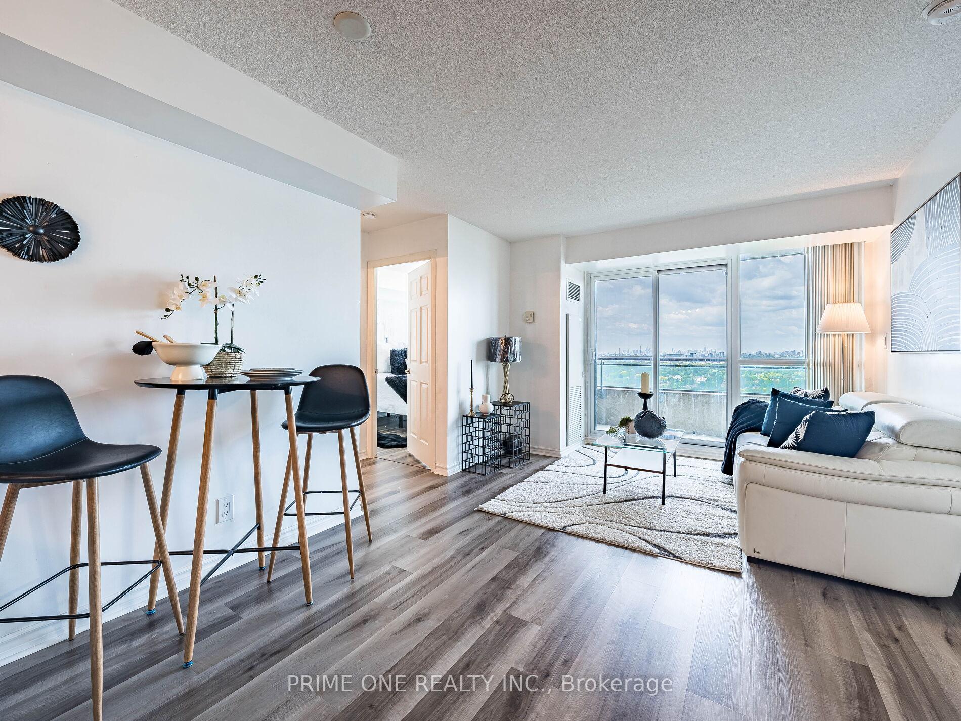 2 Bedrooms Condo at 88 Grangeway, Toronto For sale