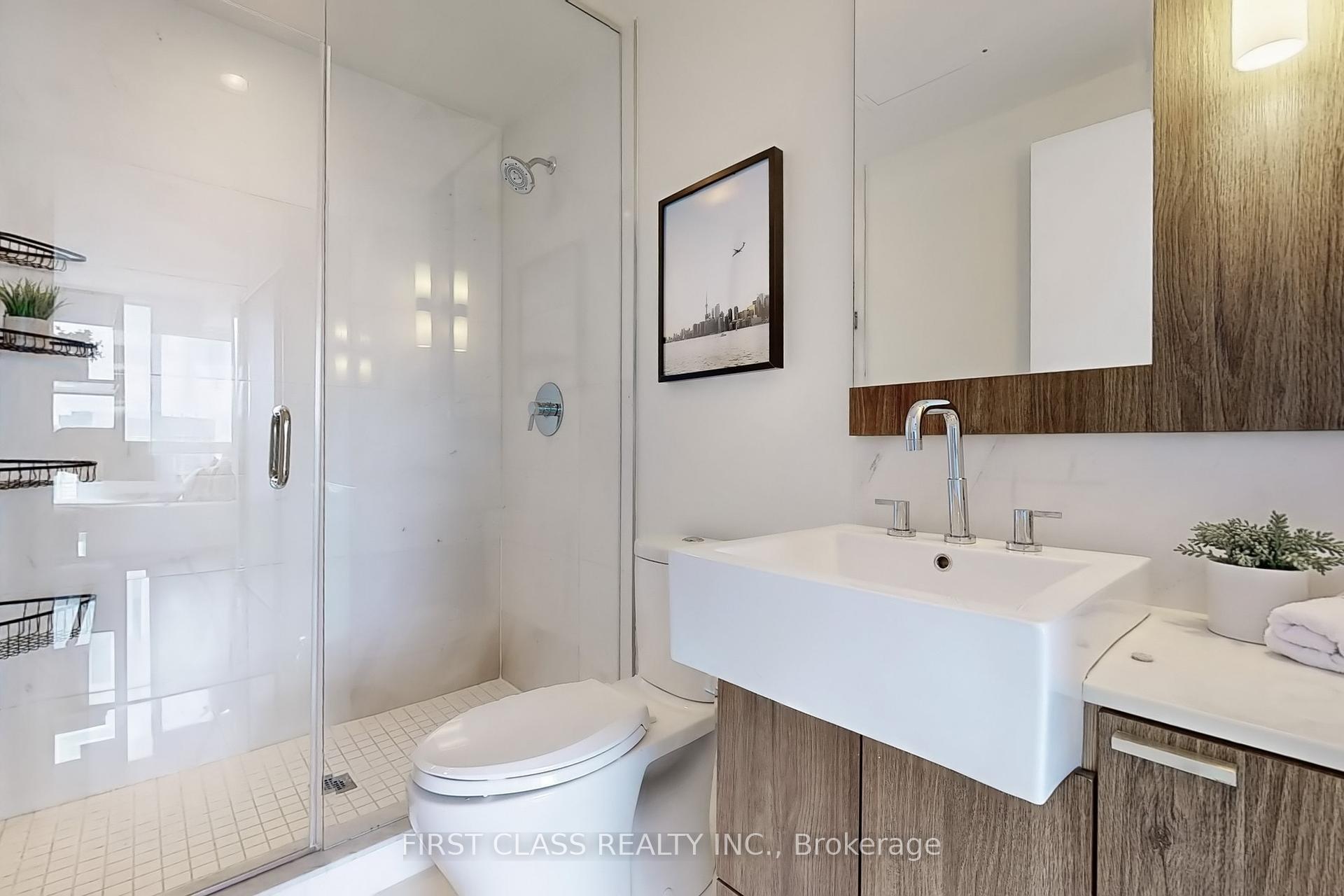 3 Bedrooms Condo at 88 Blue Jays, Toronto For sale