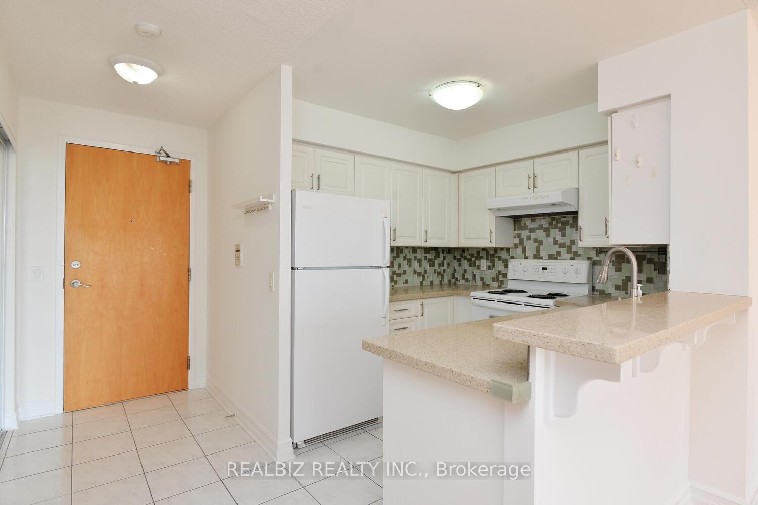 3 Bedrooms Condo at 4968 Yonge, Toronto For sale