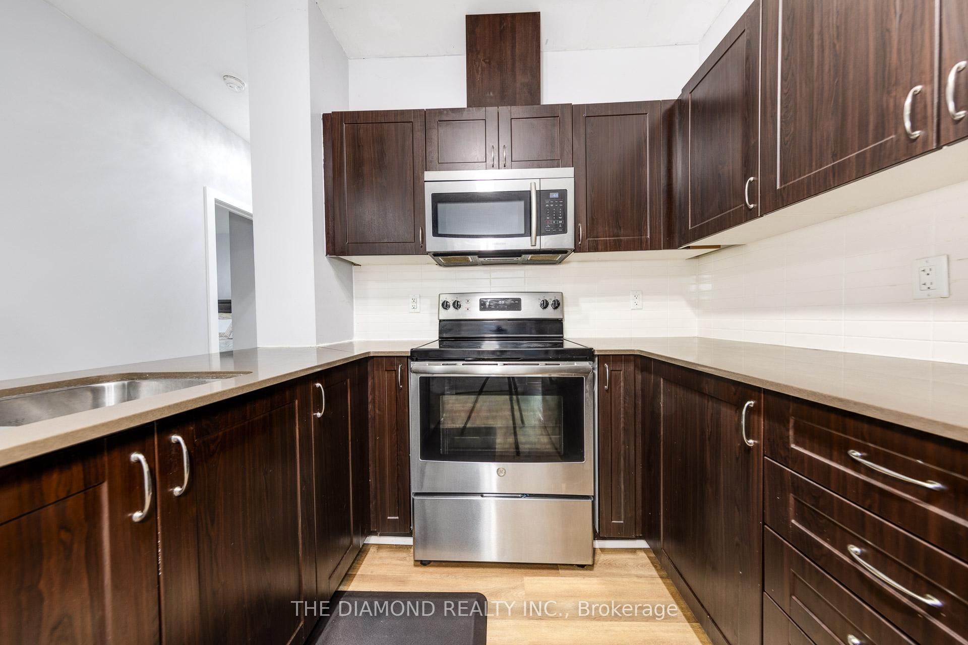 2 Bedrooms Condo at 3560 St Clair, Toronto For sale