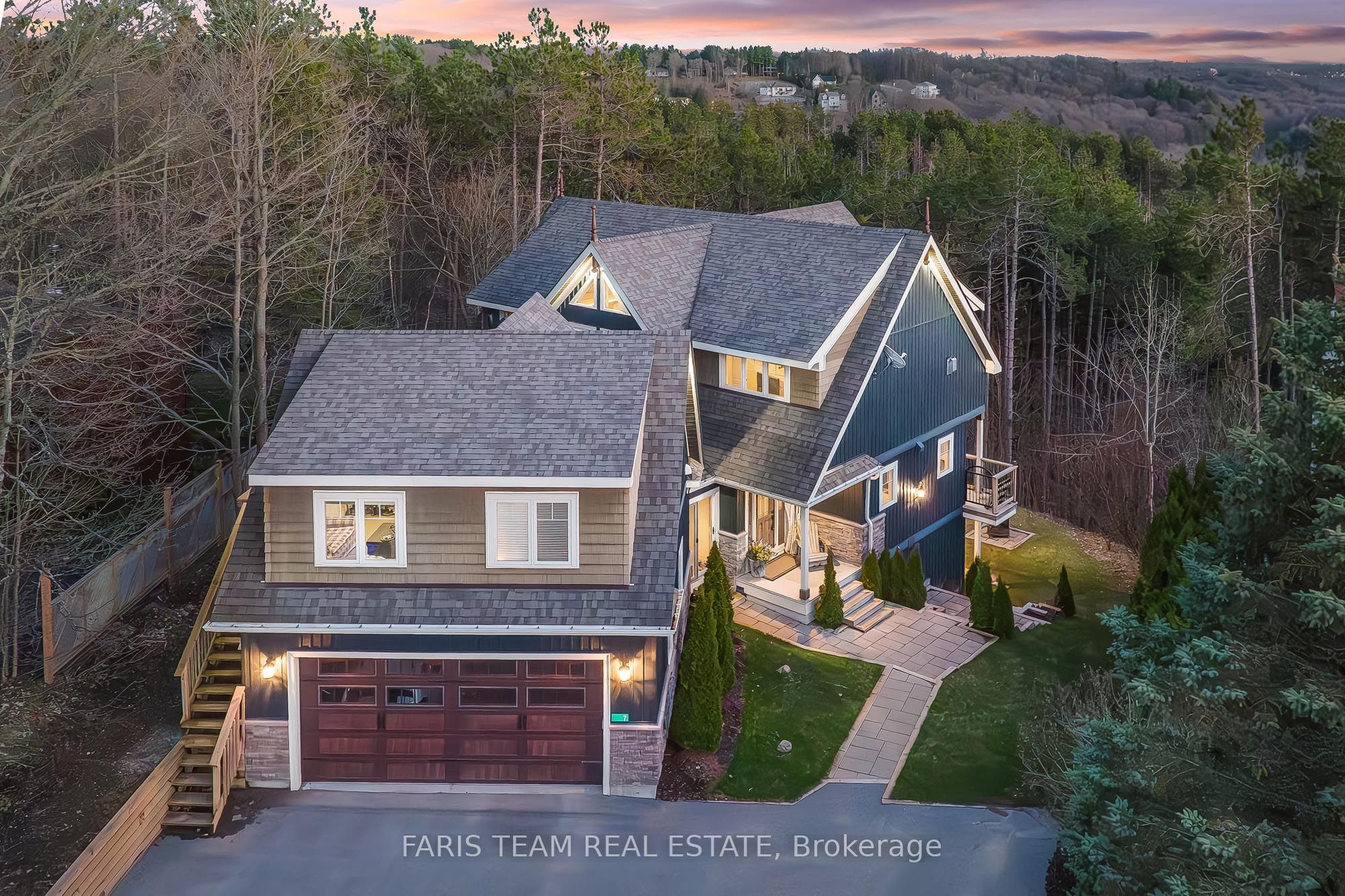 7 Pine Point, Oro-Medonte, ON L4M 4Y8