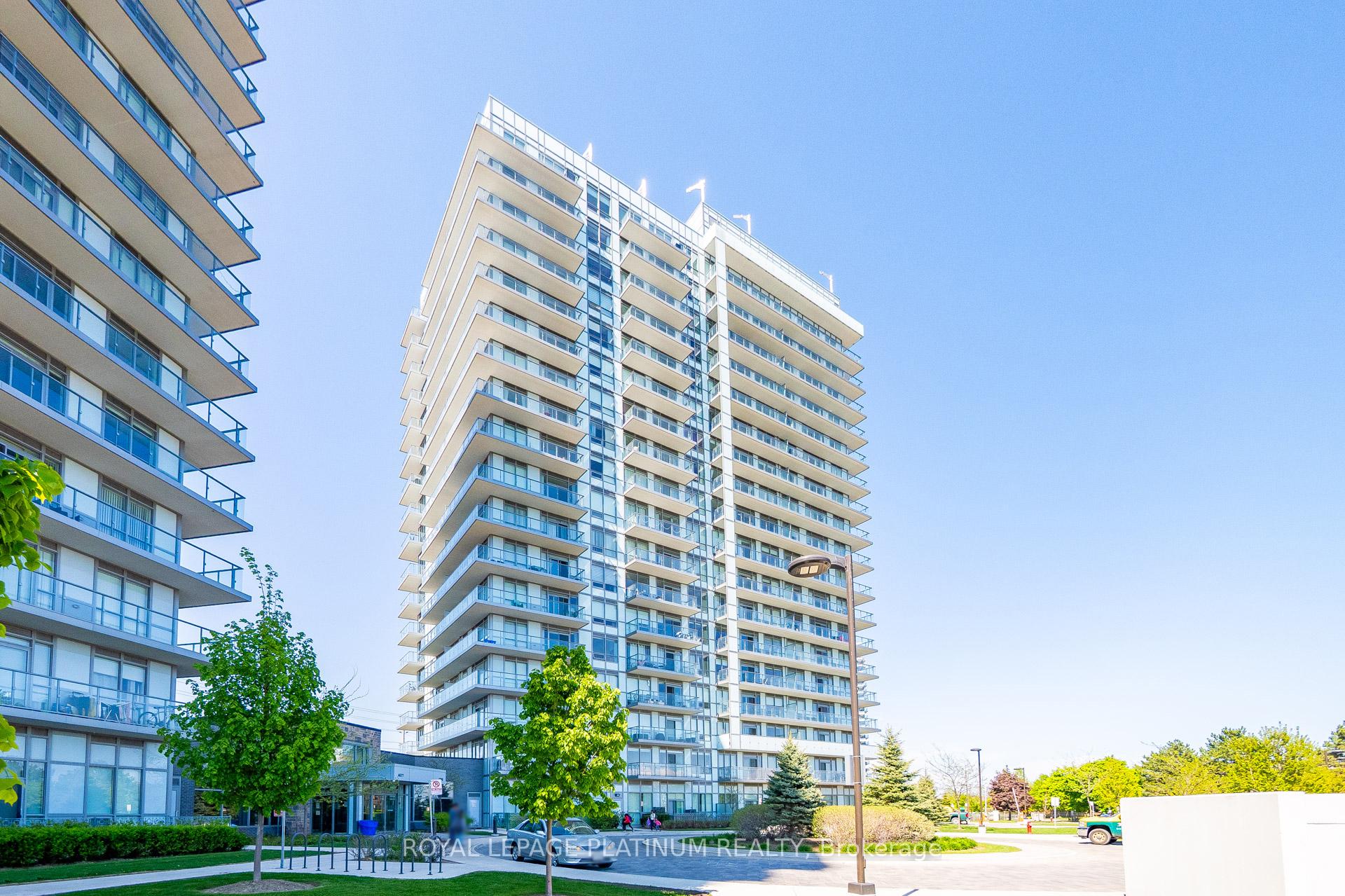 3 Bedrooms Condo at 4699 Glen Erin, Mississauga For sale