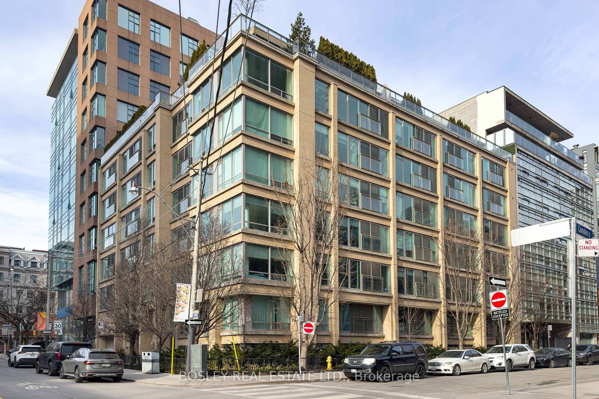 1 Bedroom Condo at 50 Camden, Toronto For sale
