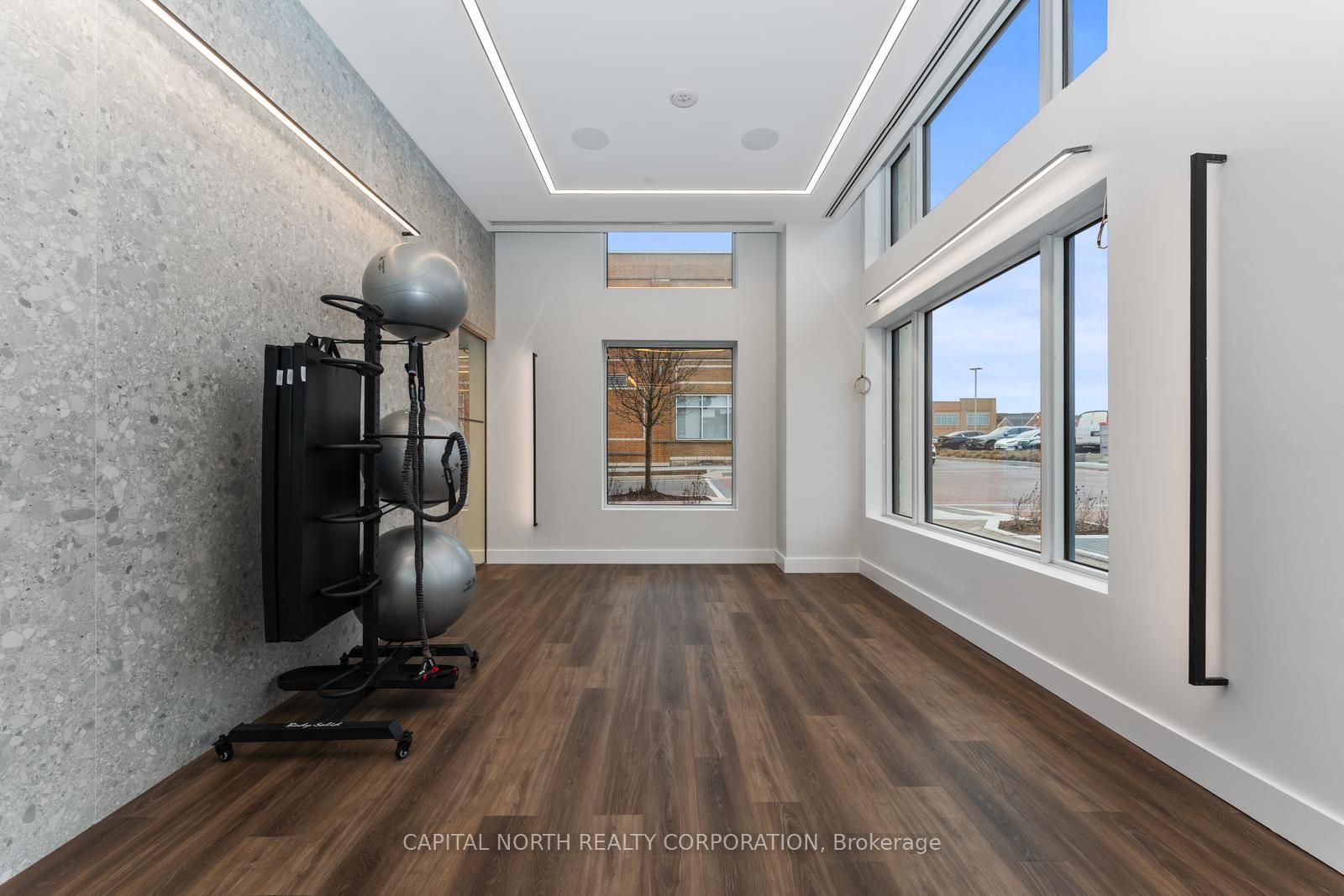 3 Bedrooms Condo at 509 Dundas,  Oakville For sale