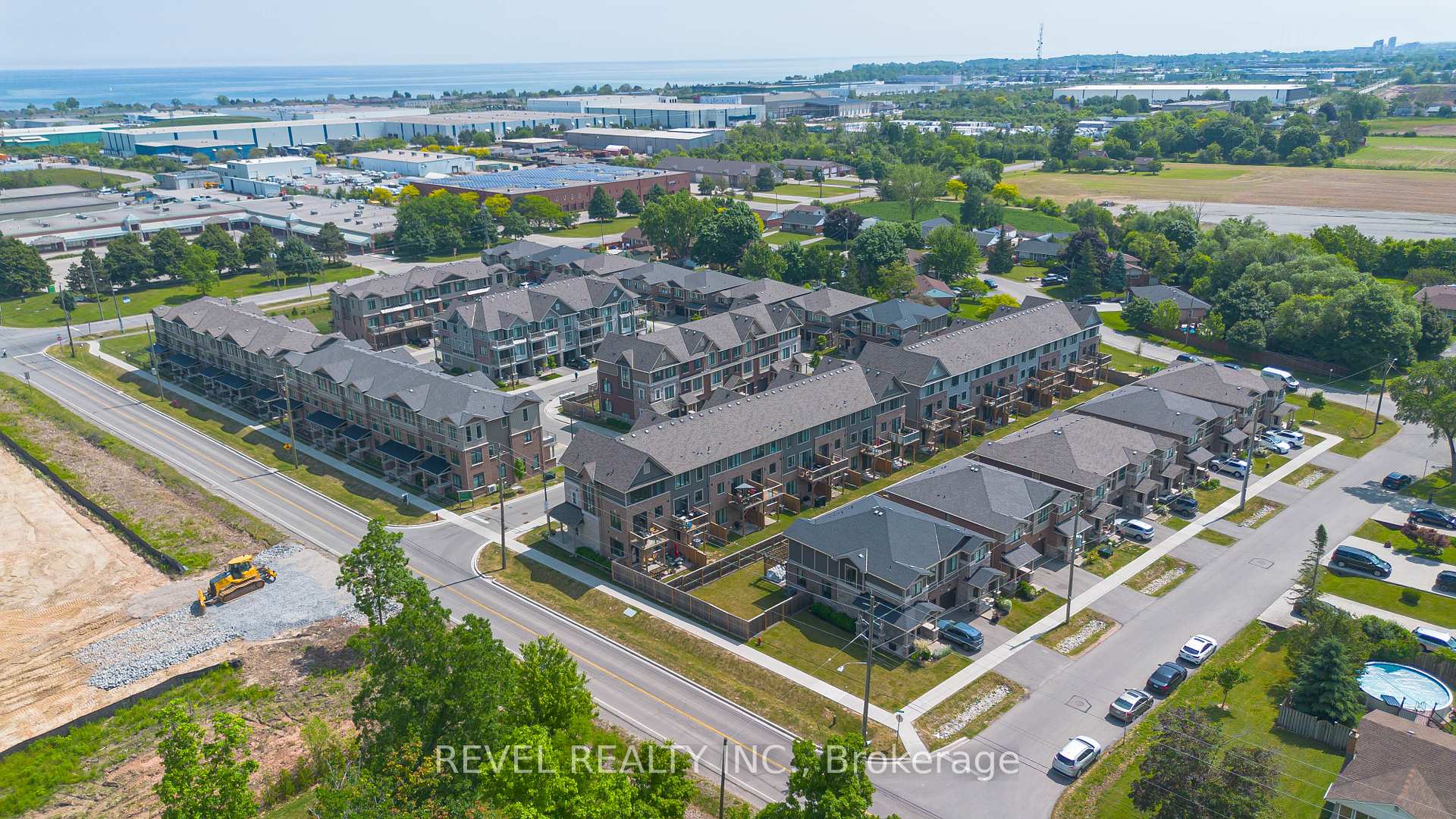 3 Bedrooms Condo at 288 Glover, Hamilton For sale