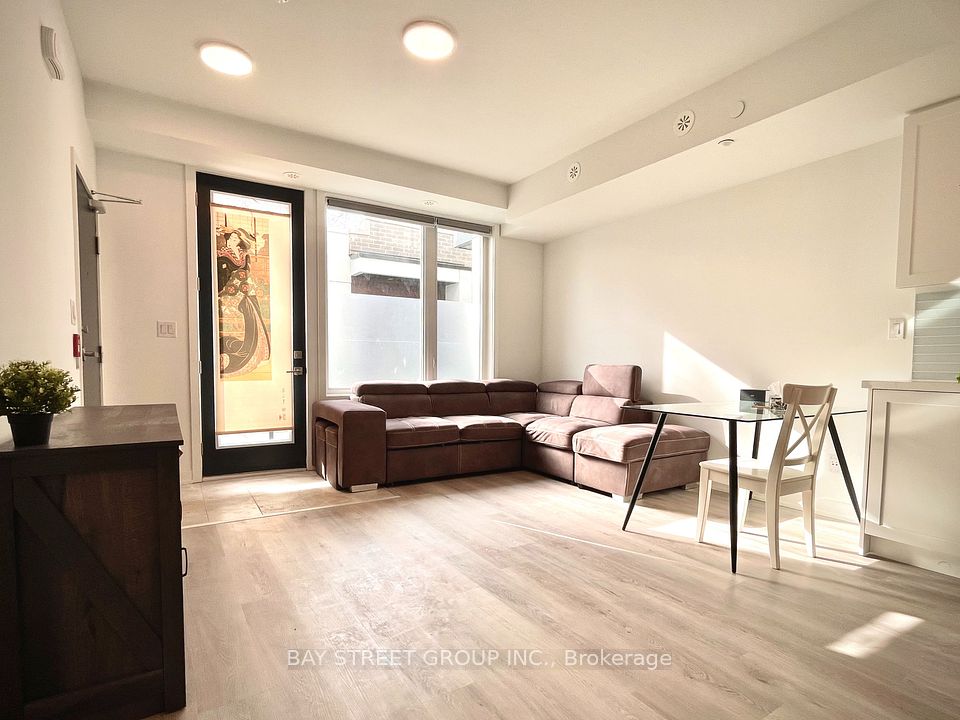 #3 - 1475 O'Connor Drive, Toronto, ON M4B 0A6