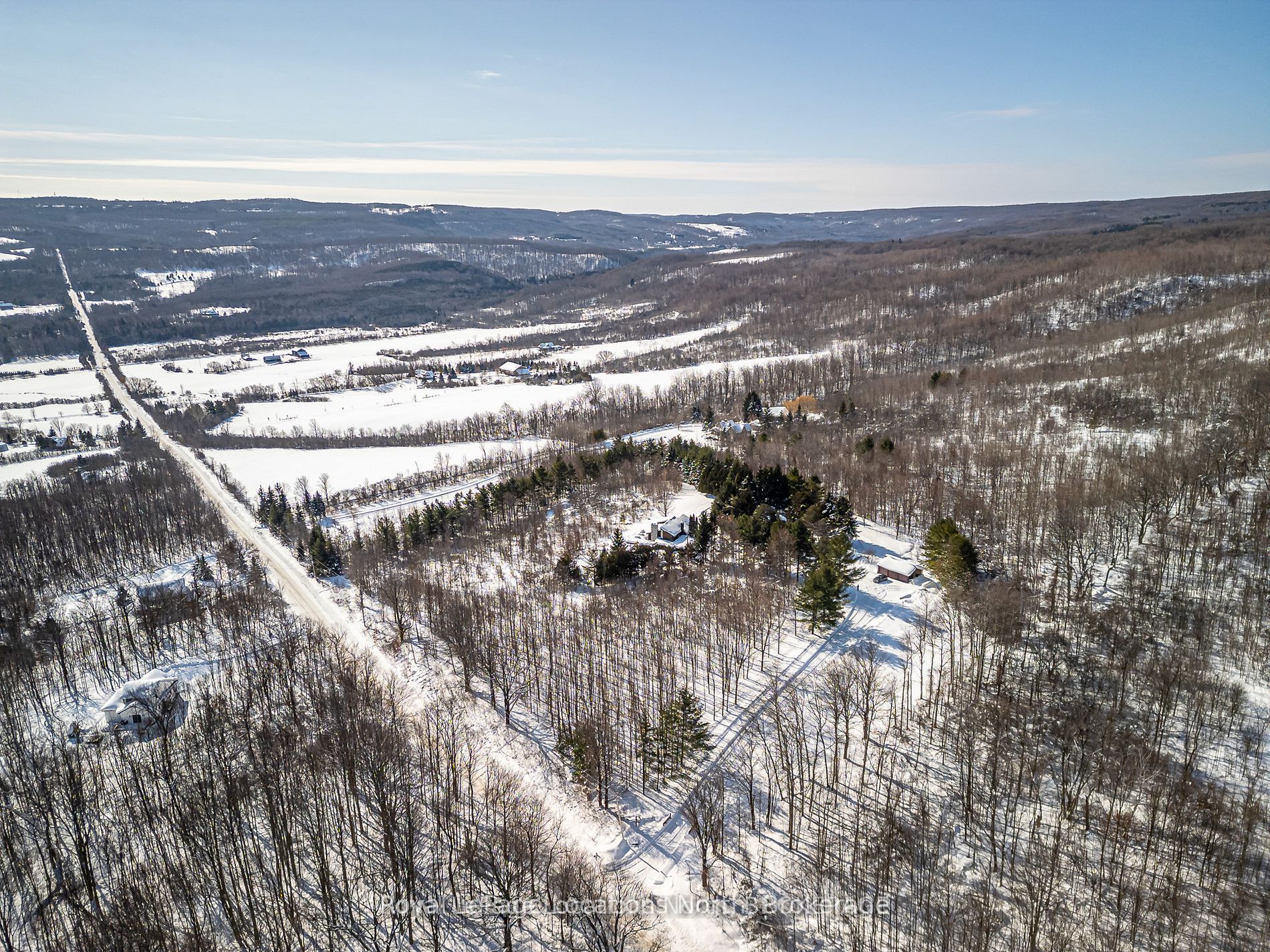 795310 The Blue Mountains Clearview Townline