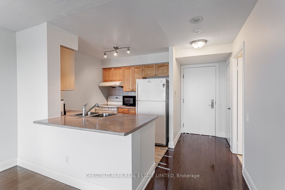 61 Town Centre Court, #1808