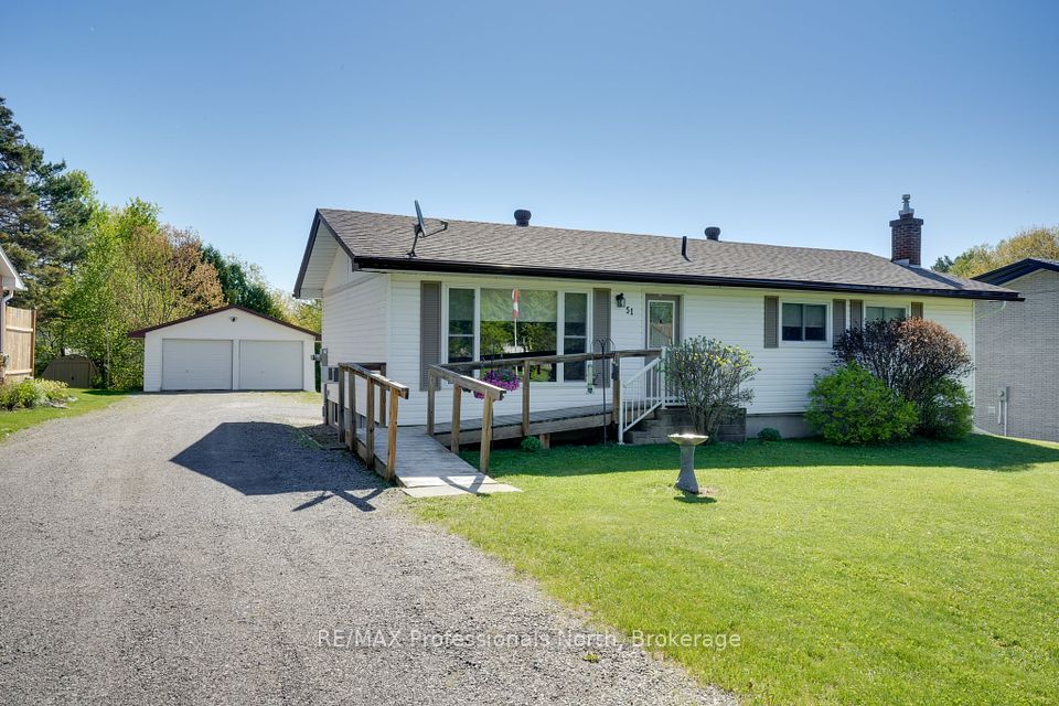 51 John Street, Sundridge, ON P0A 1Z0