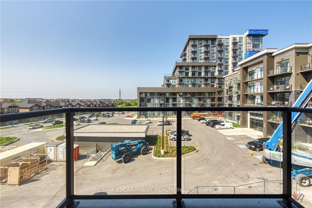 1 Bedroom Condo at 460 Dundas,  Hamilton For sale