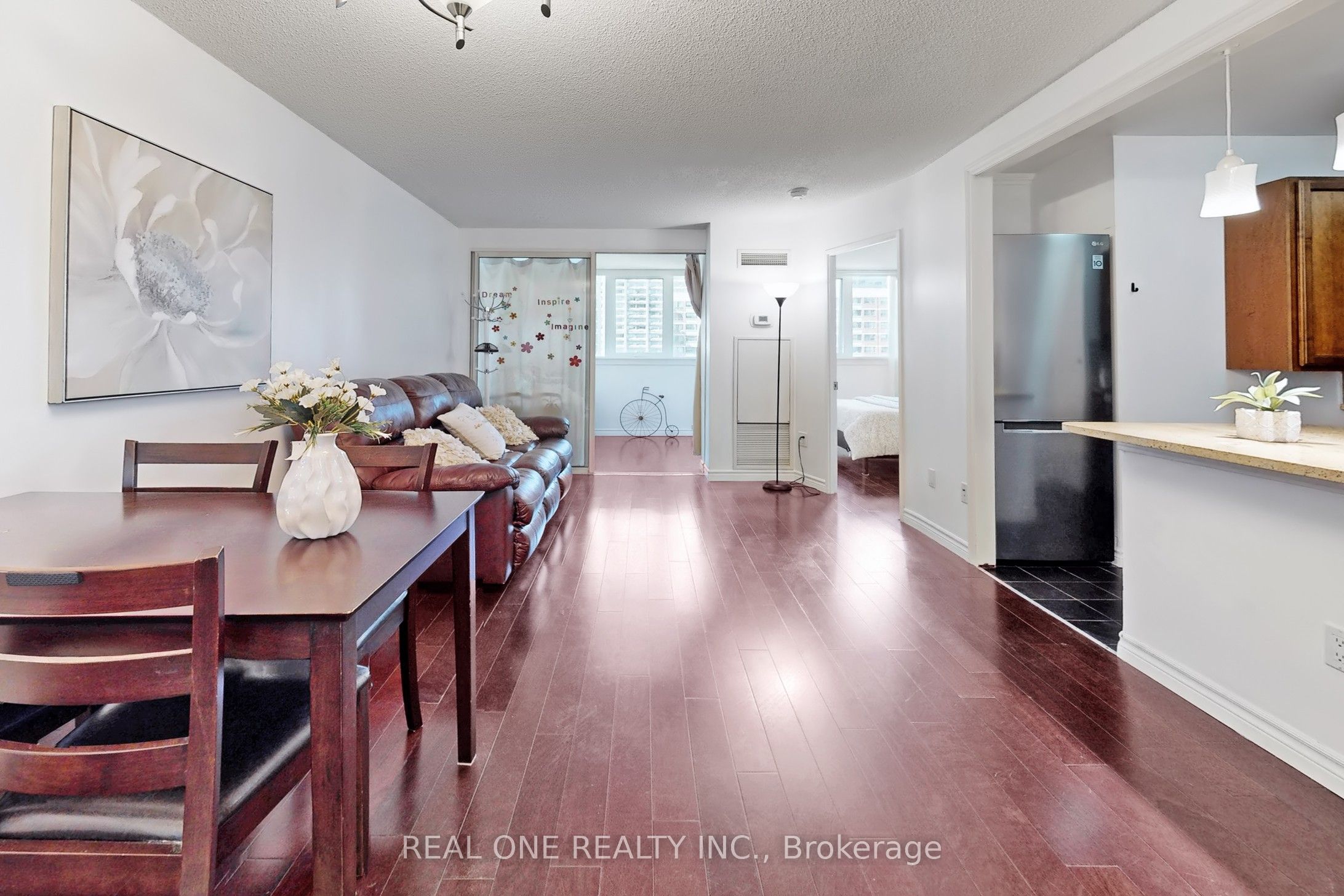 1055 Bay Street, #1816