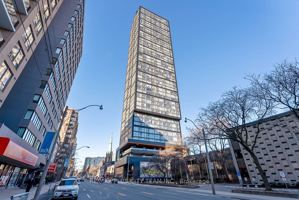 319 Jarvis