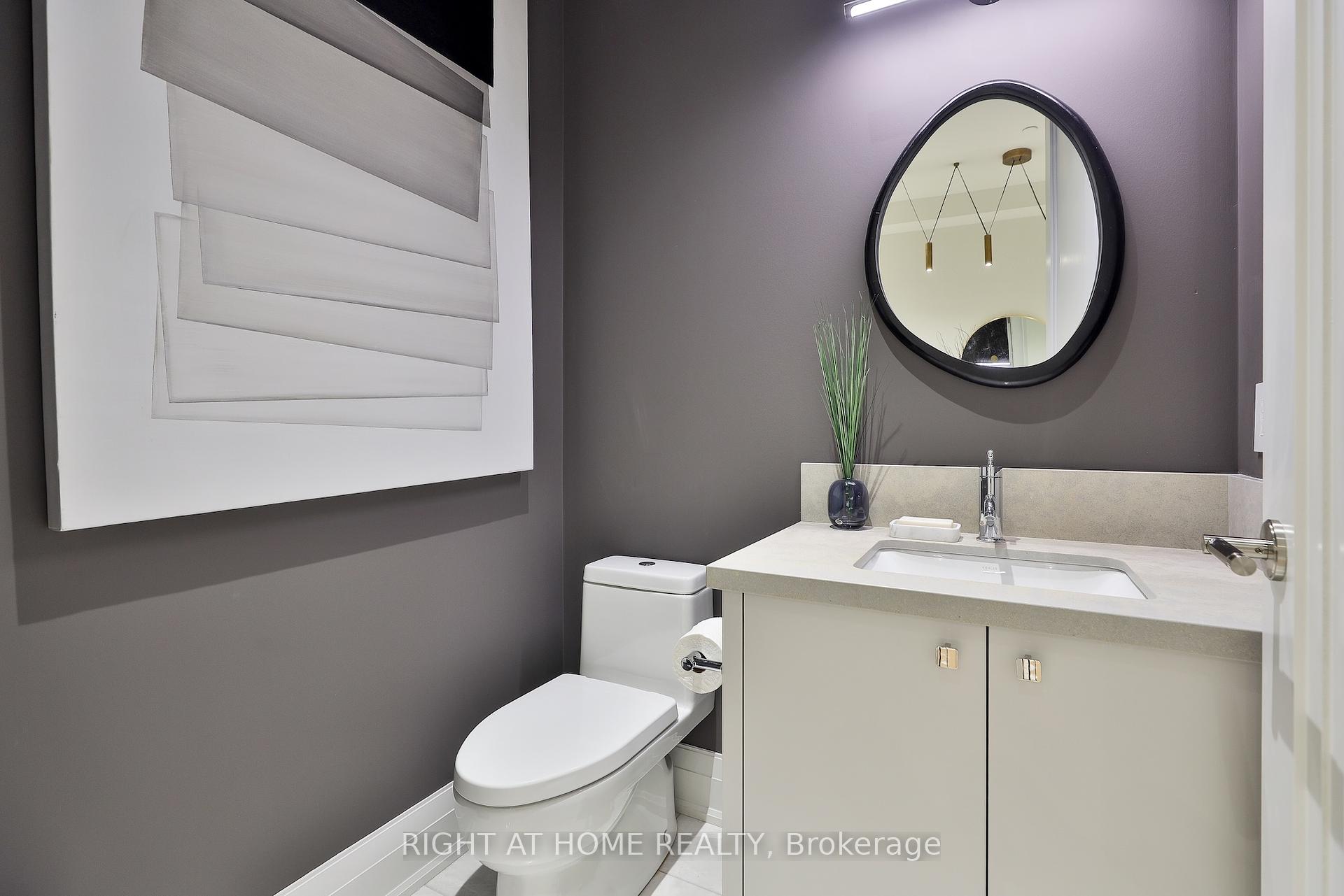 4 Bedrooms Condo at 10 Prince Arthur, Toronto For sale