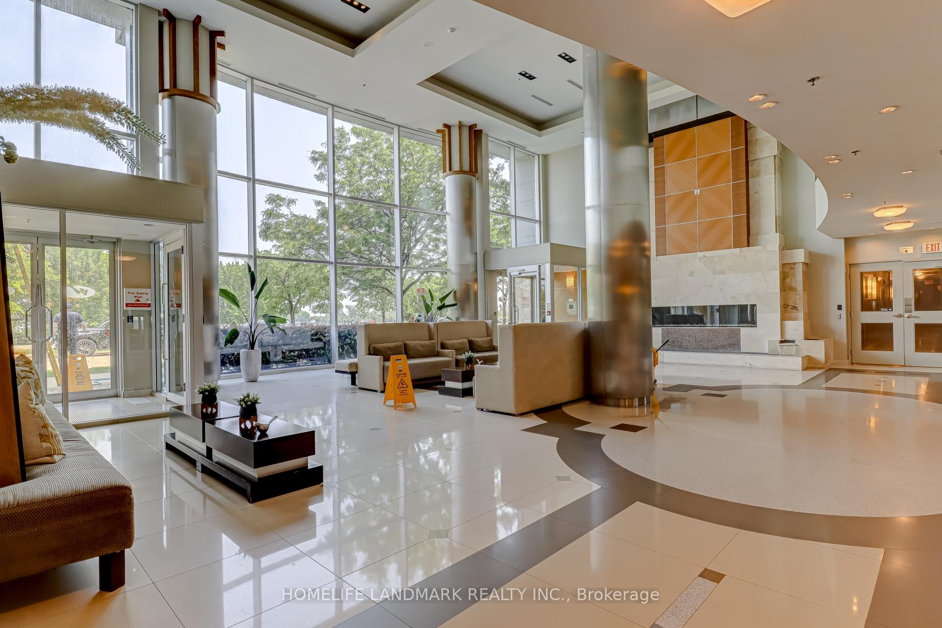 3 Bedrooms Condo at 58 Marine Parade, Toronto For sale