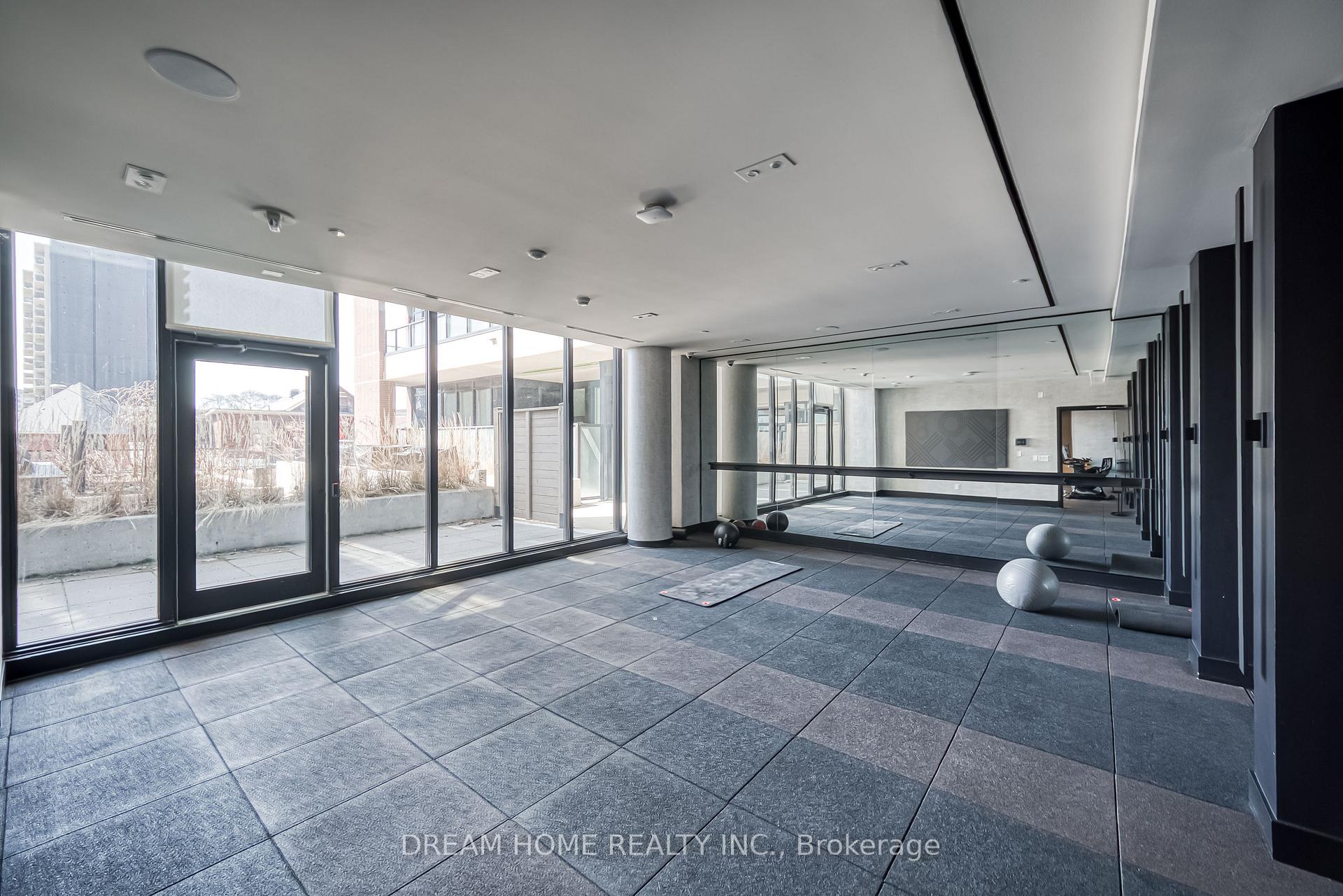 1 Bedroom Condo at 270 Dufferin,  Toronto For sale