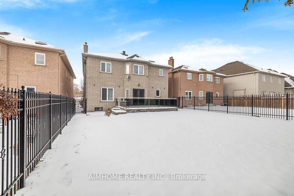 https://trreb-image.ampre.ca/_fi1YeMwMXwGjfmvq3p2QU3VWgmFI09Q_17O_mZwcFA/rs:fit:960:960/wm:.5:so:0:50:.4/wmsh:10/wmt:PHNwYW4gZm9yZWdyb3VuZD0nd2hpdGUnIGZvbnQ9JzY4Jz5BSU1IT01FIFJFQUxUWSBJTkMuLCBCcm9rZXJhZ2U8L3NwYW4-/L3RycmViL2xpc3RpbmdzLzQwLzY5LzY5LzkzL3AvODYwNDI2MzYtNmNhOS00M2UxLThmMDgtYjE2MGZlMzZhYjZiLmpwZw.jpg