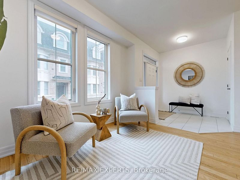 5 Amherst Circle
