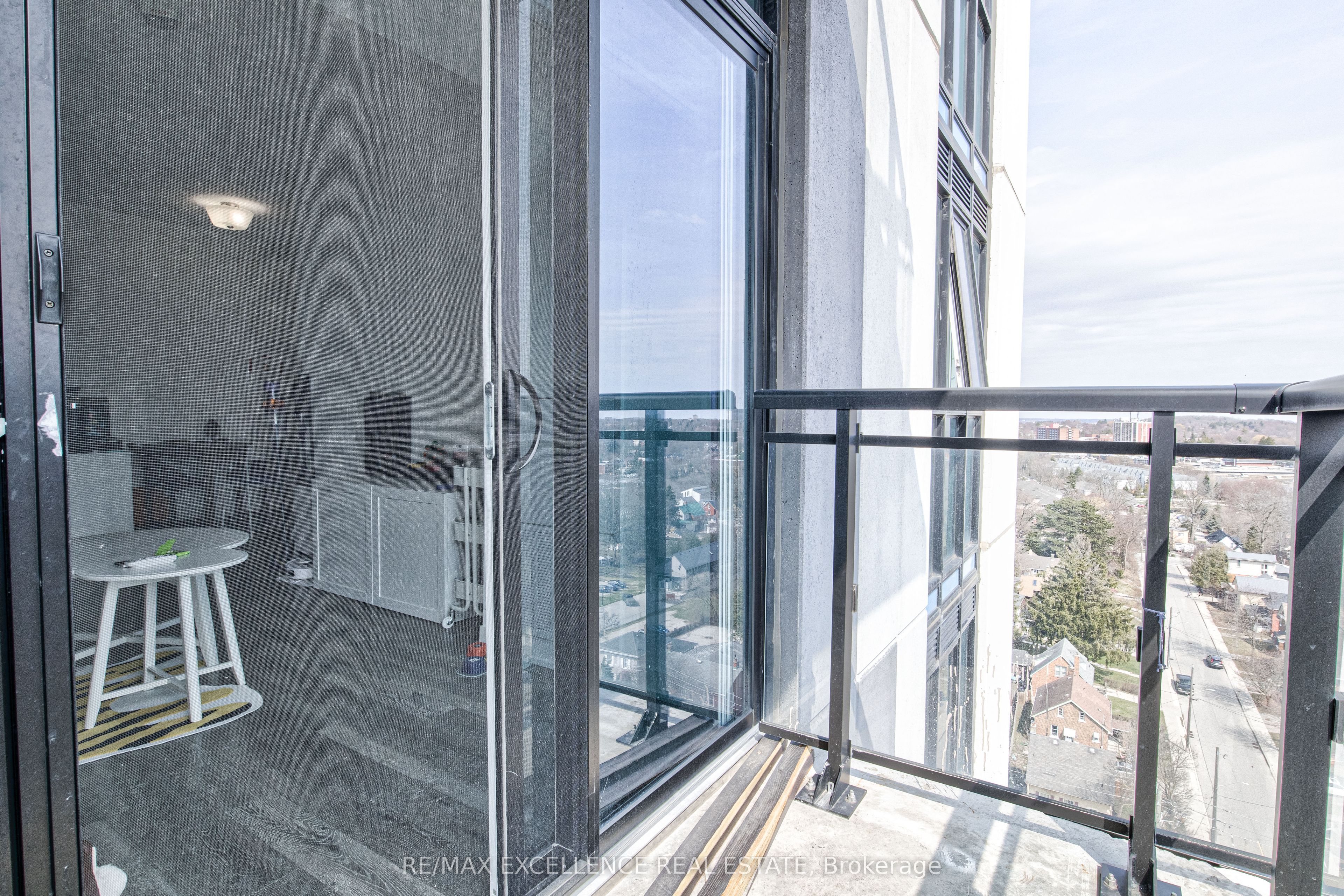 128 King Street N, #1402
