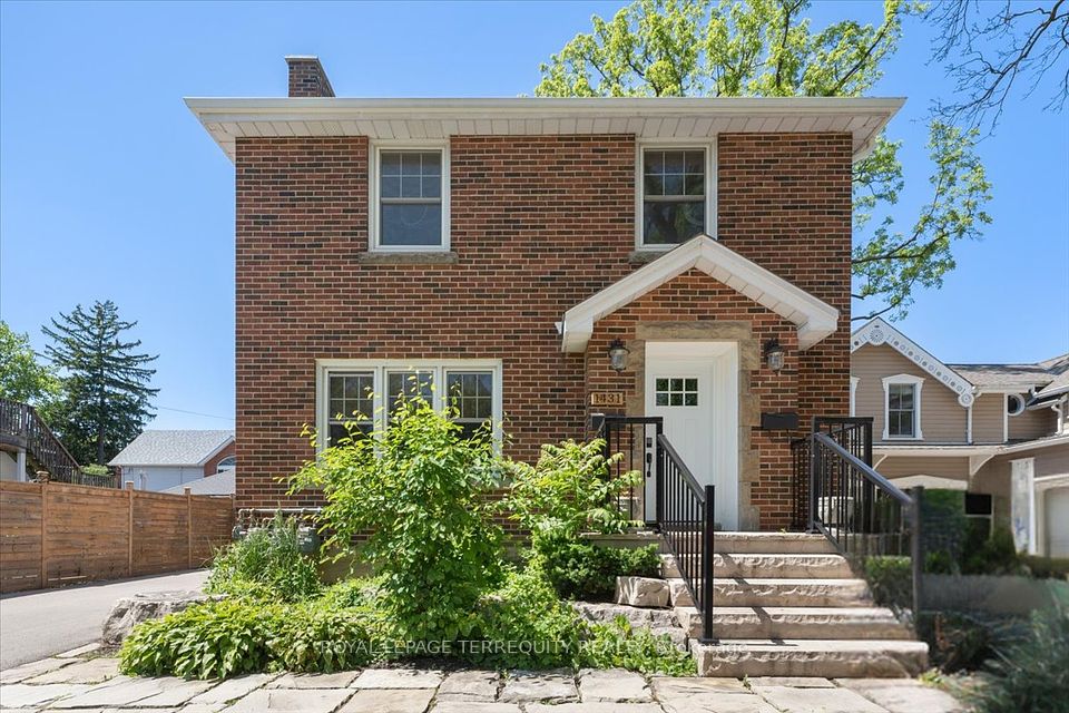 #Main Unit - 1431 Caroline Street, Burlington, ON L7S 1H7