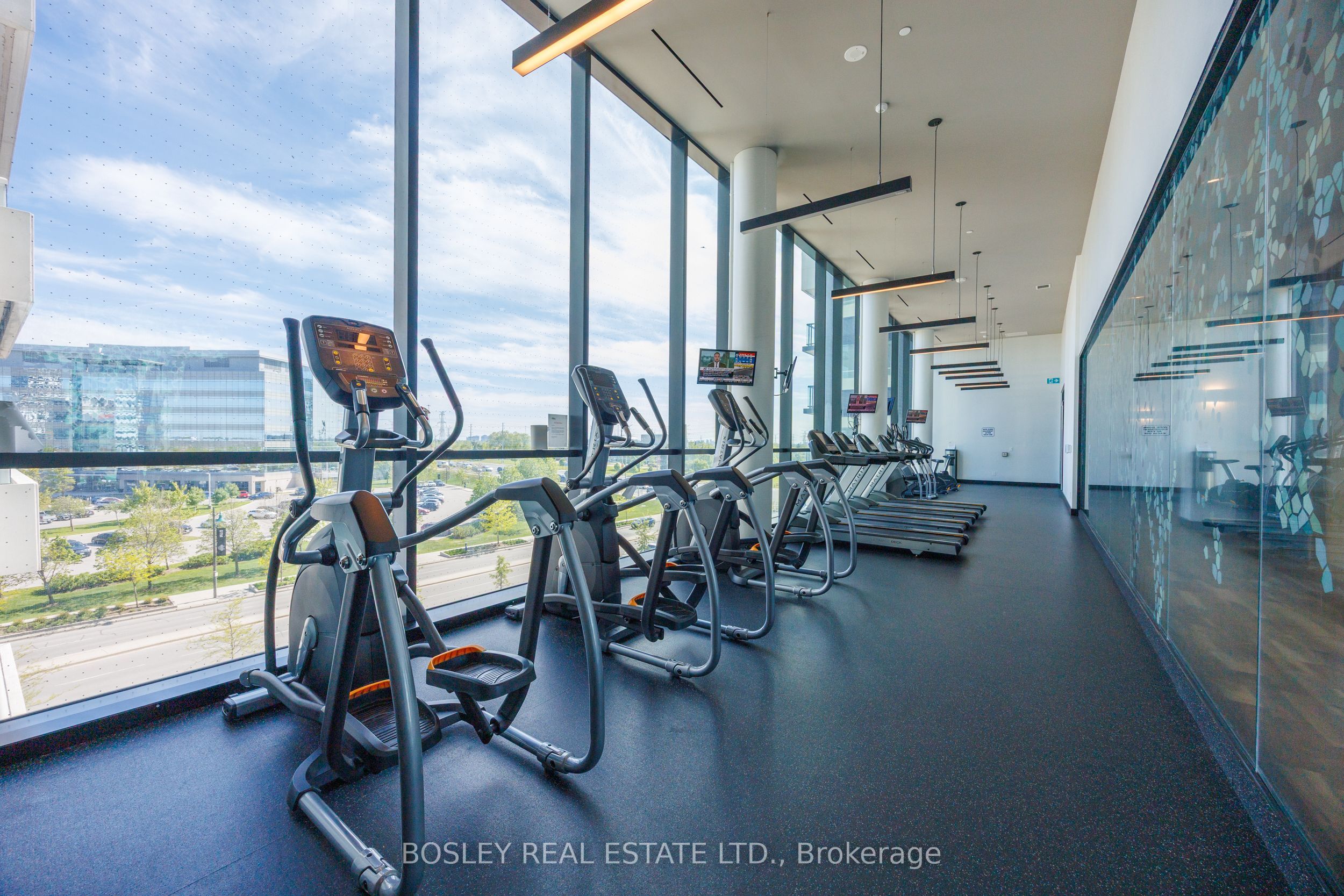 8 Rouge Valley Drive W, #908