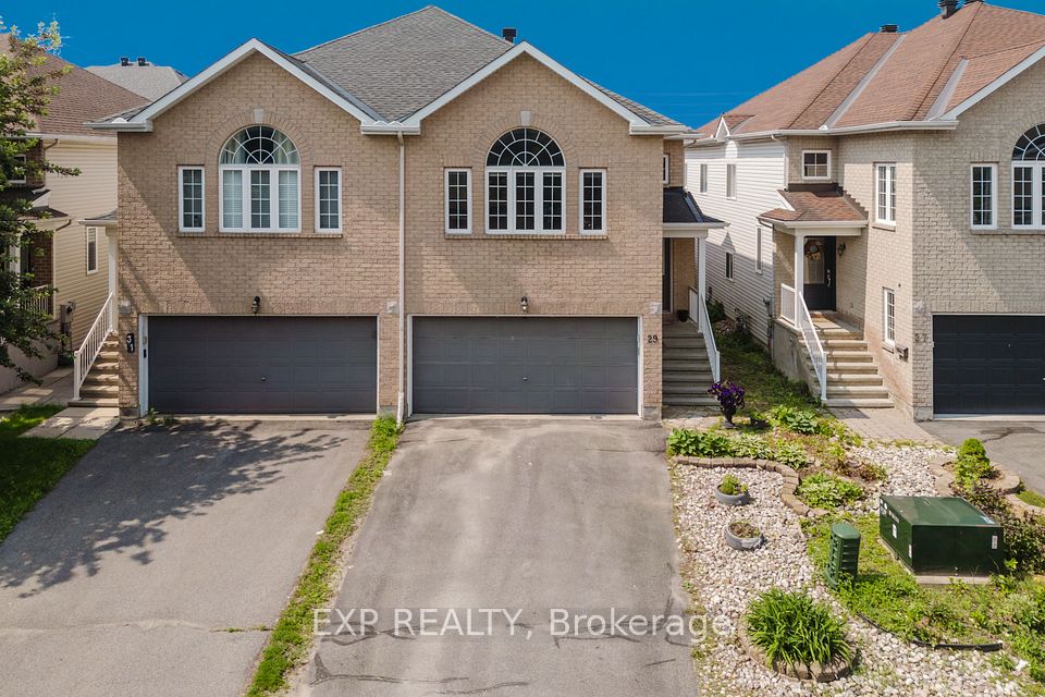 29 Castle Glen