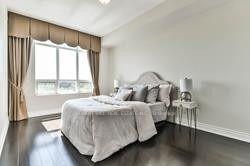 2 Bedrooms Condo at 10 Bloorview, Toronto For sale