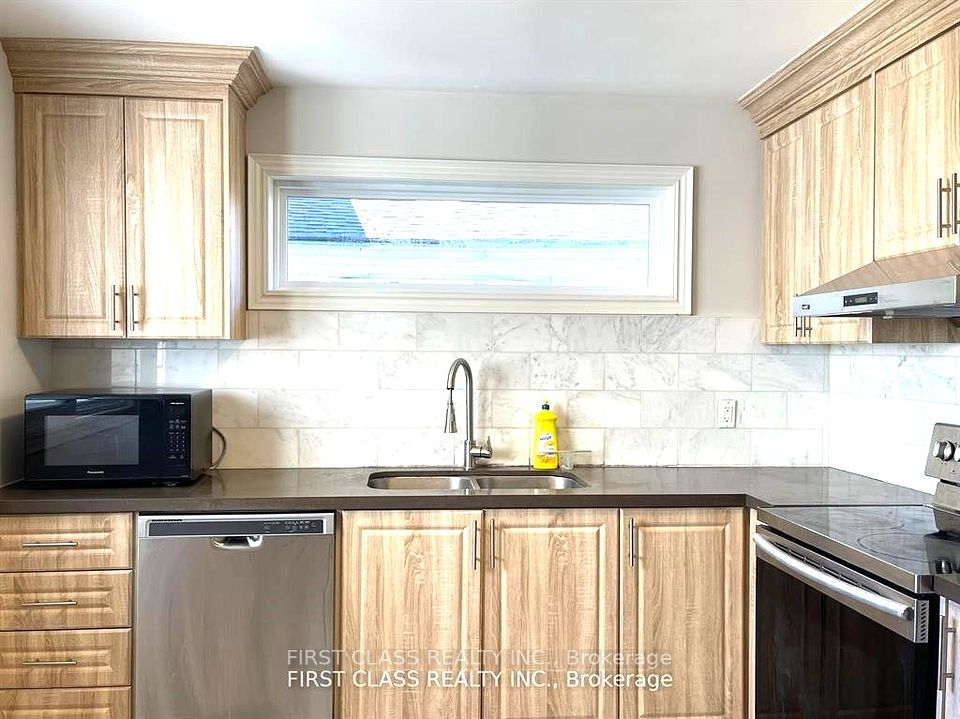 undefined ; MLS ID: C12129709