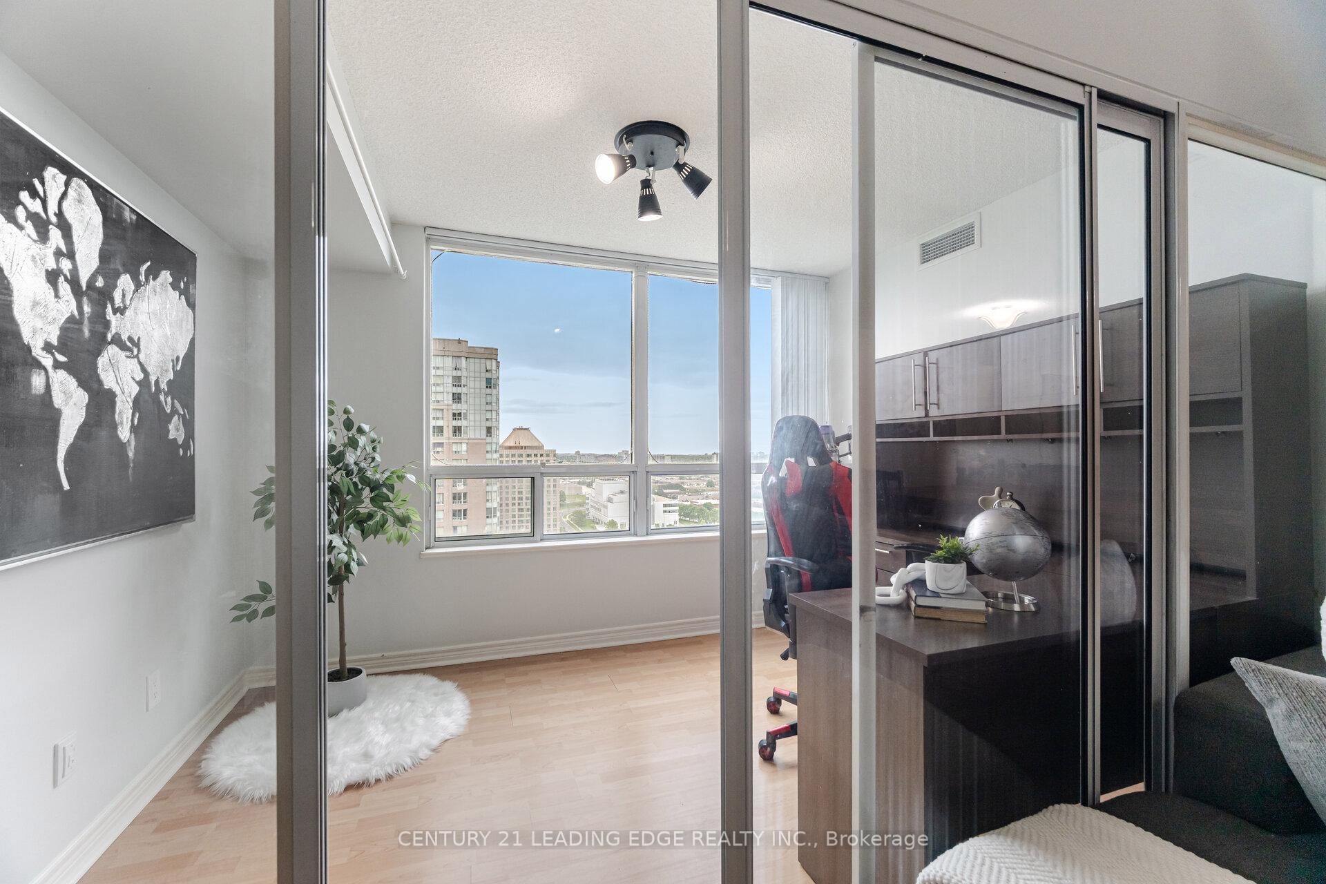 3 Bedrooms Condo at 68 Corporate, Toronto For sale