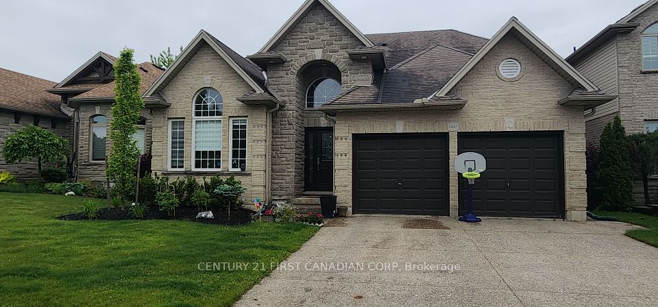 1447 Kains Woods