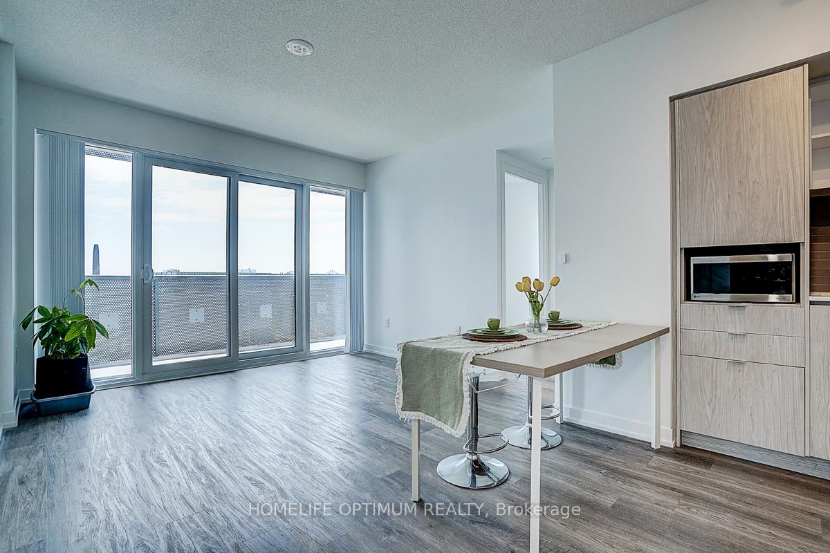 3 Bedrooms Condo at 55 Cooper, Toronto For sale